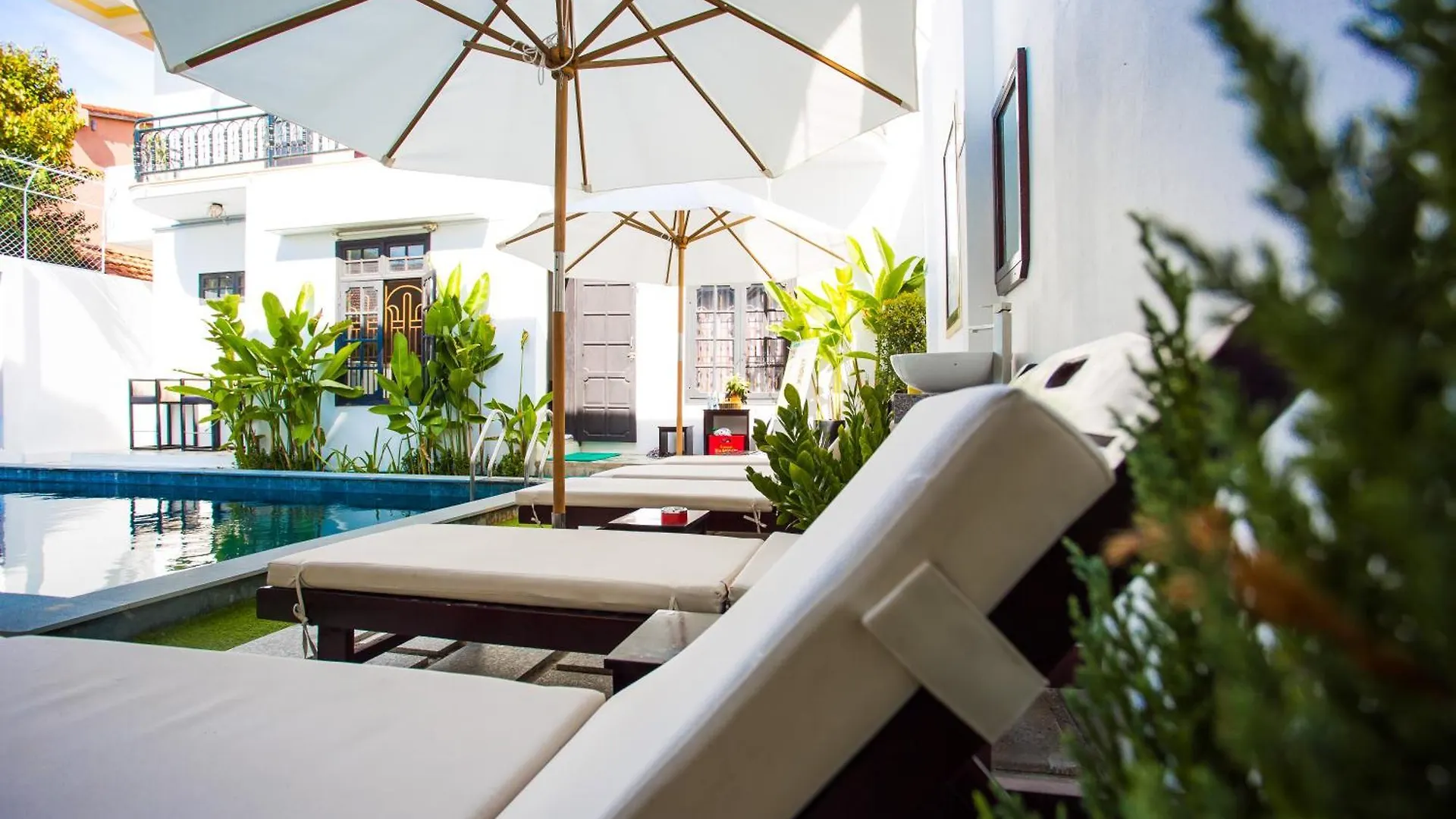 *** Hotel Almond Villa Hoi An Vietnam